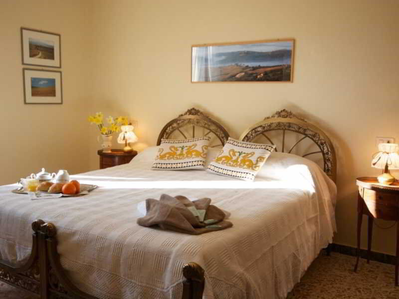 Camere Andrei Пиенца Екстериор снимка